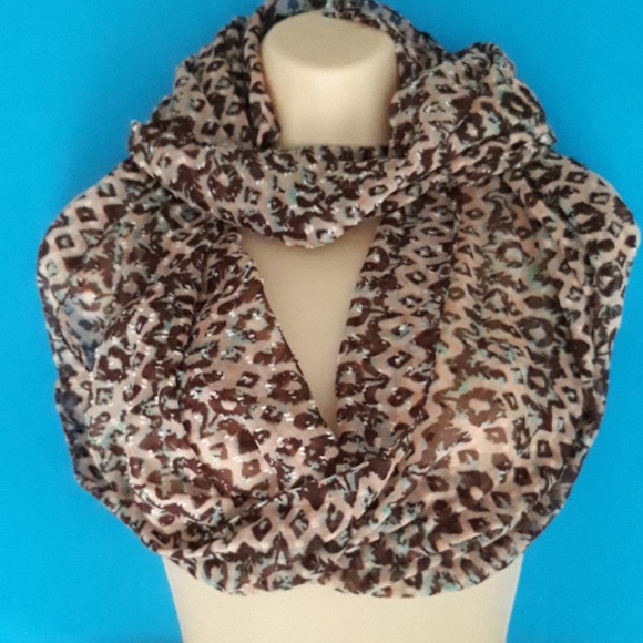 NWT Big Budda Circle Scarf - Picture 5 of 7